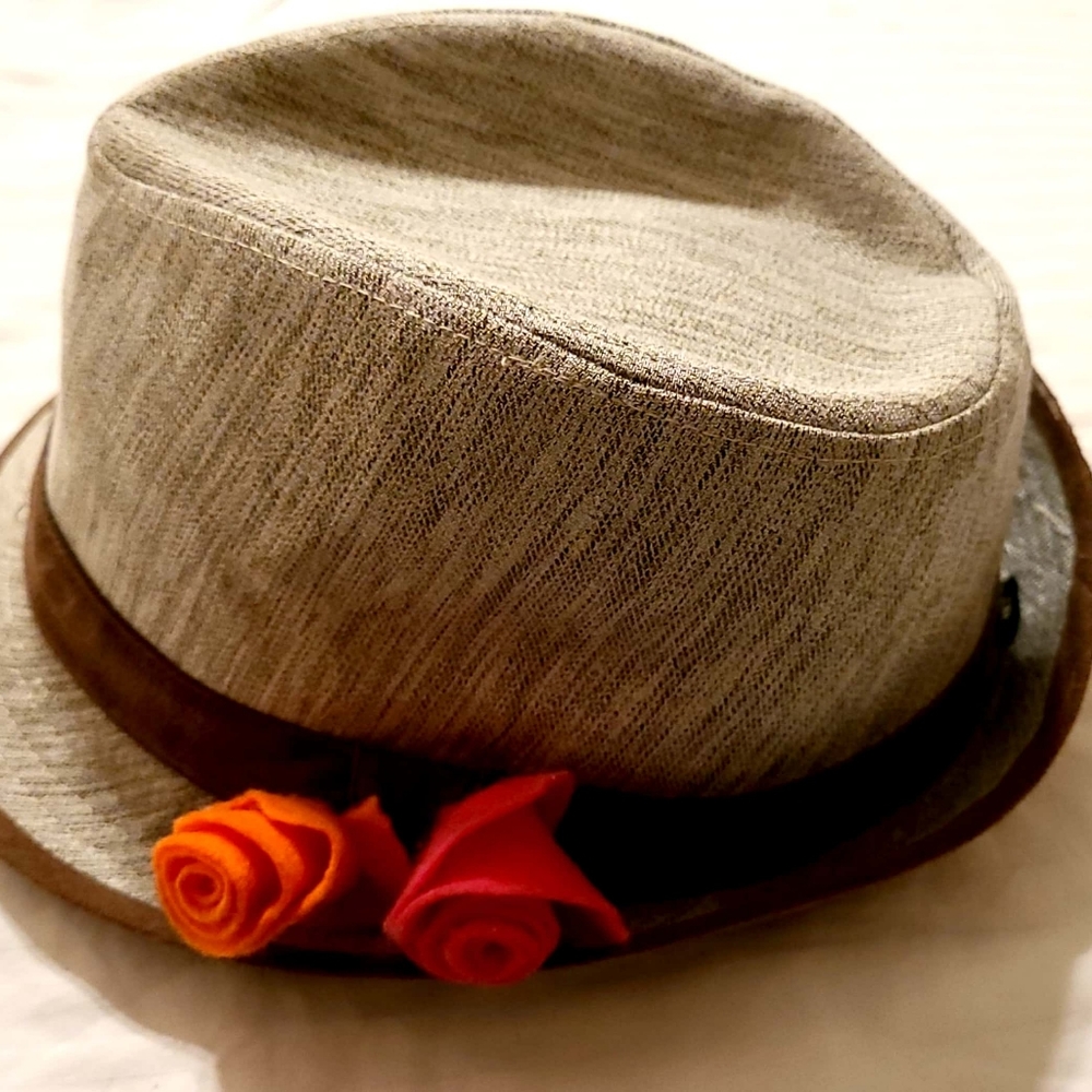 Womens hat